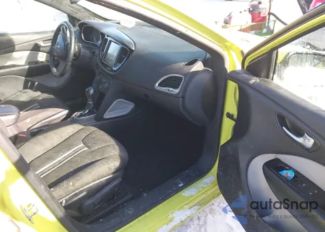 2013 Dodge Dart Rallye z USA, uszkodzony, nr VIN 1C3CDFBA4DD147743